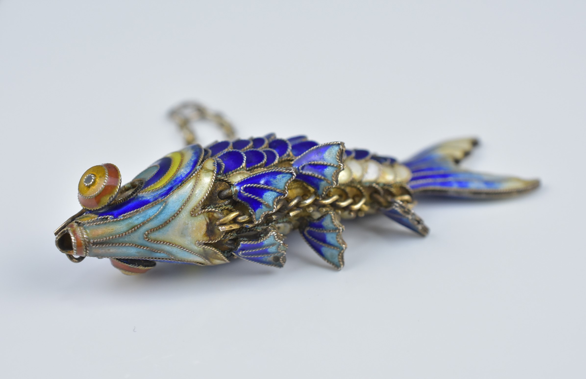 Blue Enamelled Articulated Fish Pendant - Image 4 of 4