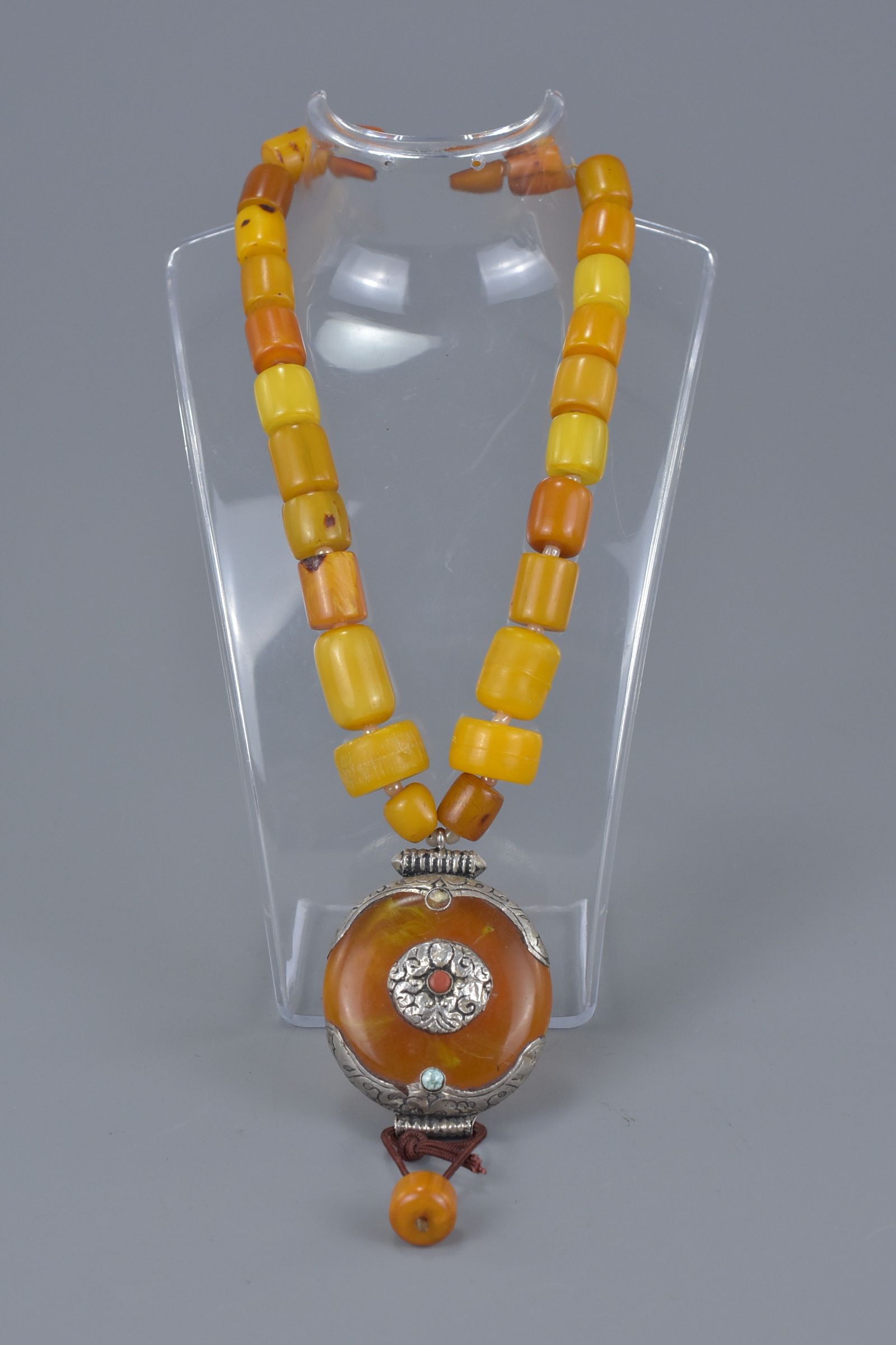 Necklace of Twenty Six Cylindrical Amber Beads - Image 3 of 4