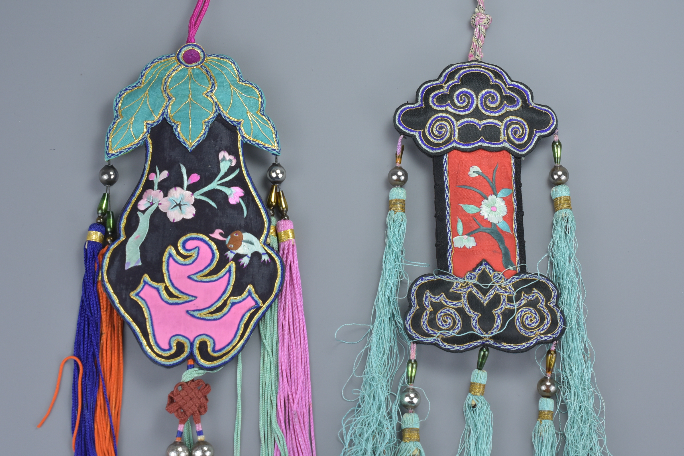 Two Chinese Embroidered Decorative Scent Purses with Silk Tassels (2) - Image 2 of 3