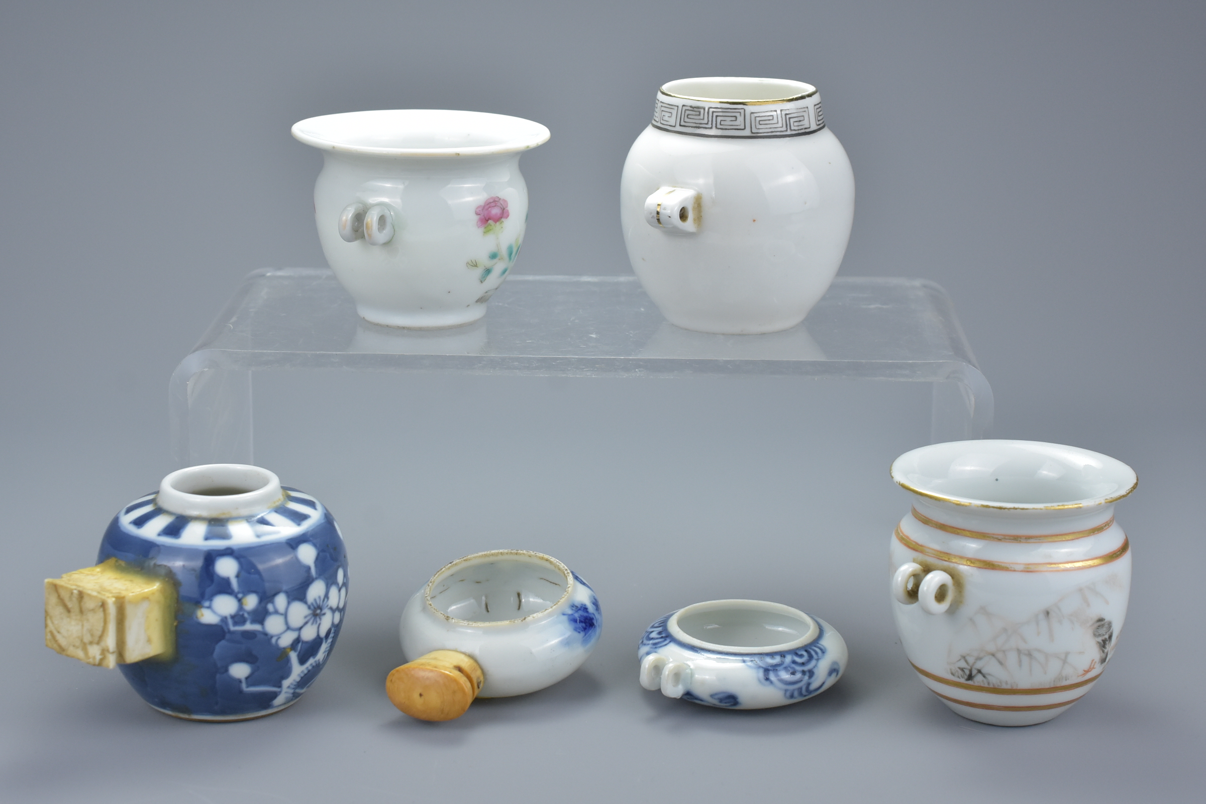 Six Chinese Late 19th century Porcelain Bird Feeders including Two Blue and White examples, Three Fa - Image 2 of 4