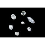 A group of 7 loose diamonds (7)