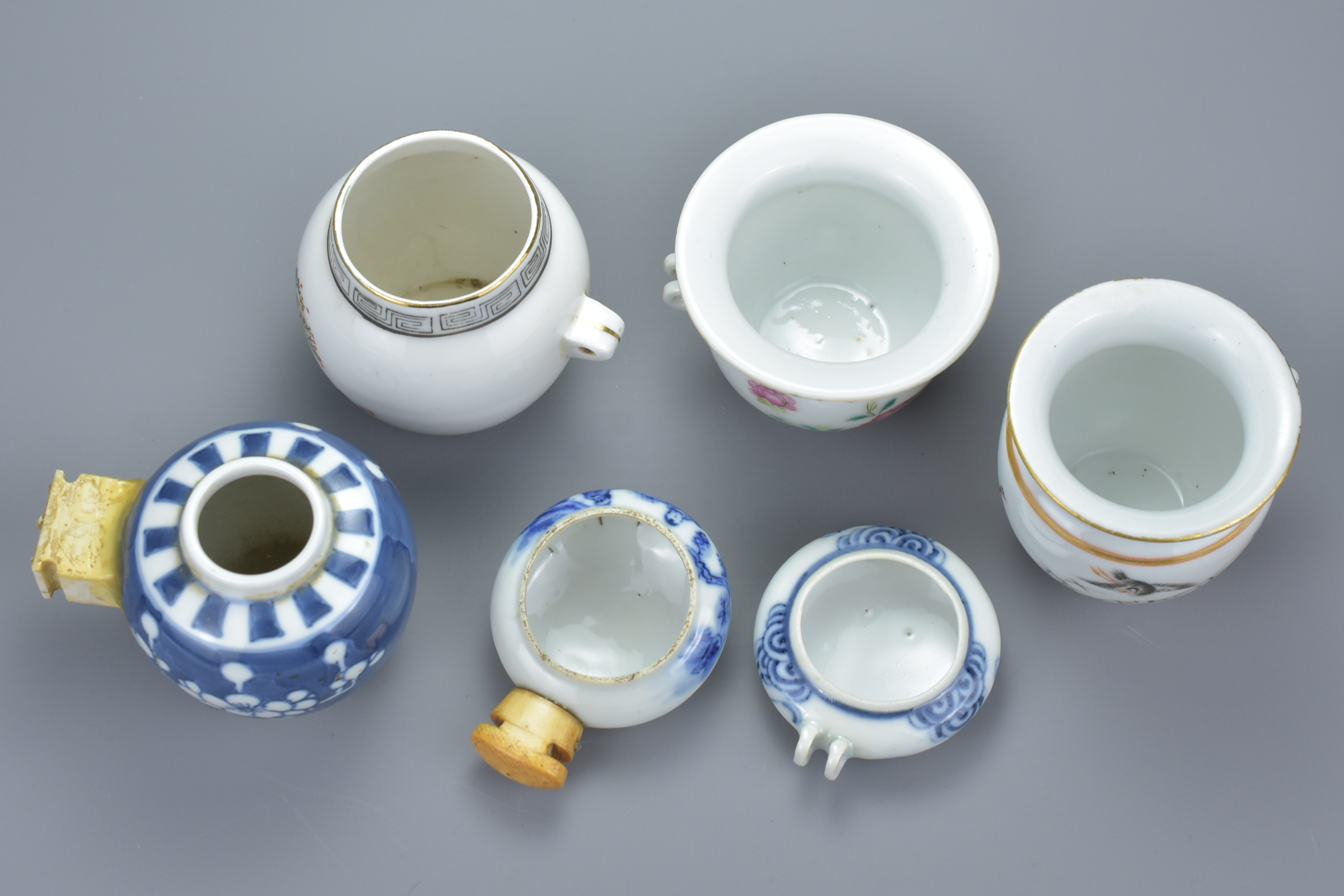 Six Chinese Late 19th century Porcelain Bird Feeders including Two Blue and White examples, Three Fa - Image 4 of 4