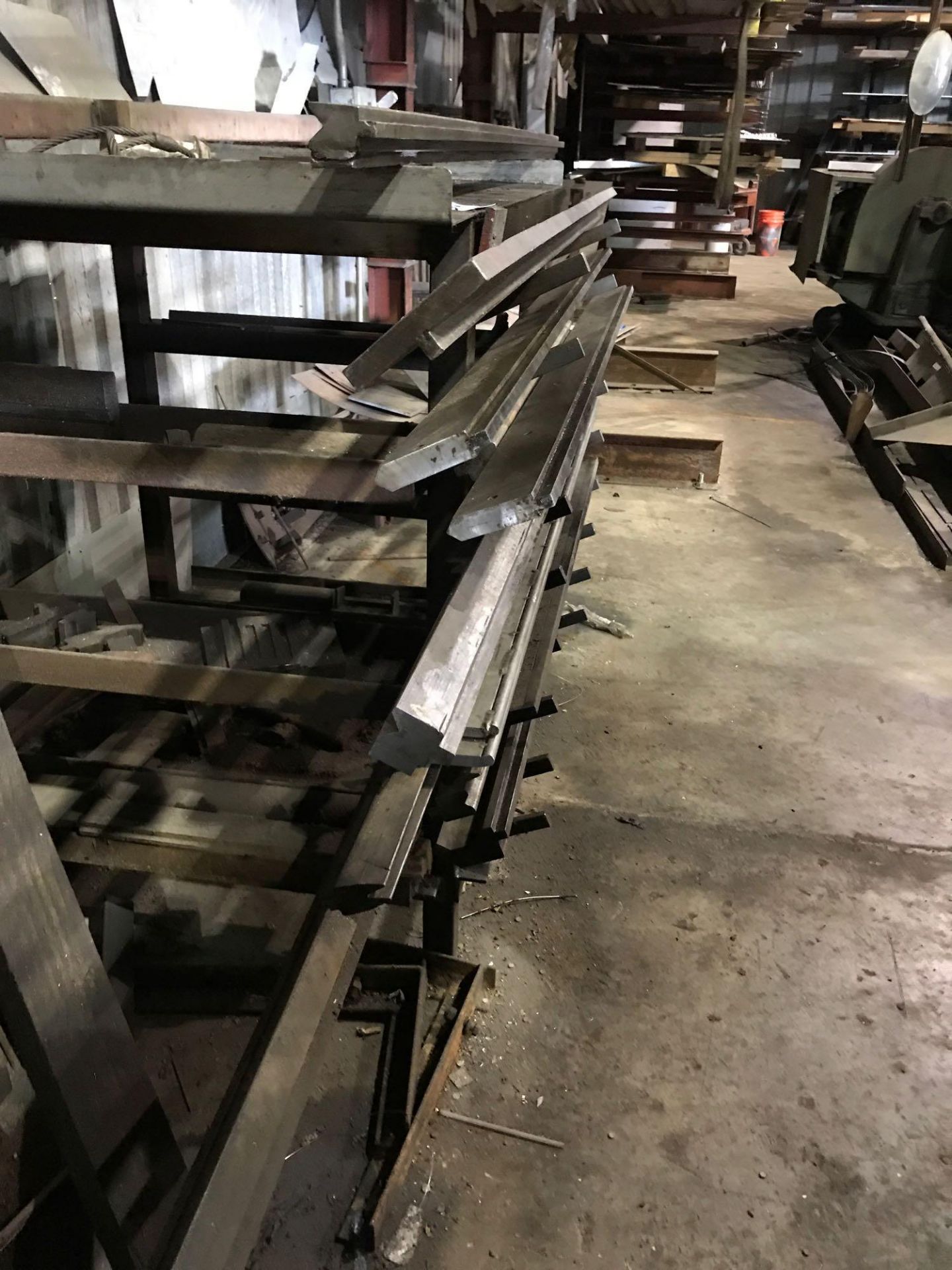 (9) Assorted Press Brake Dyes - Bild 2 aus 8