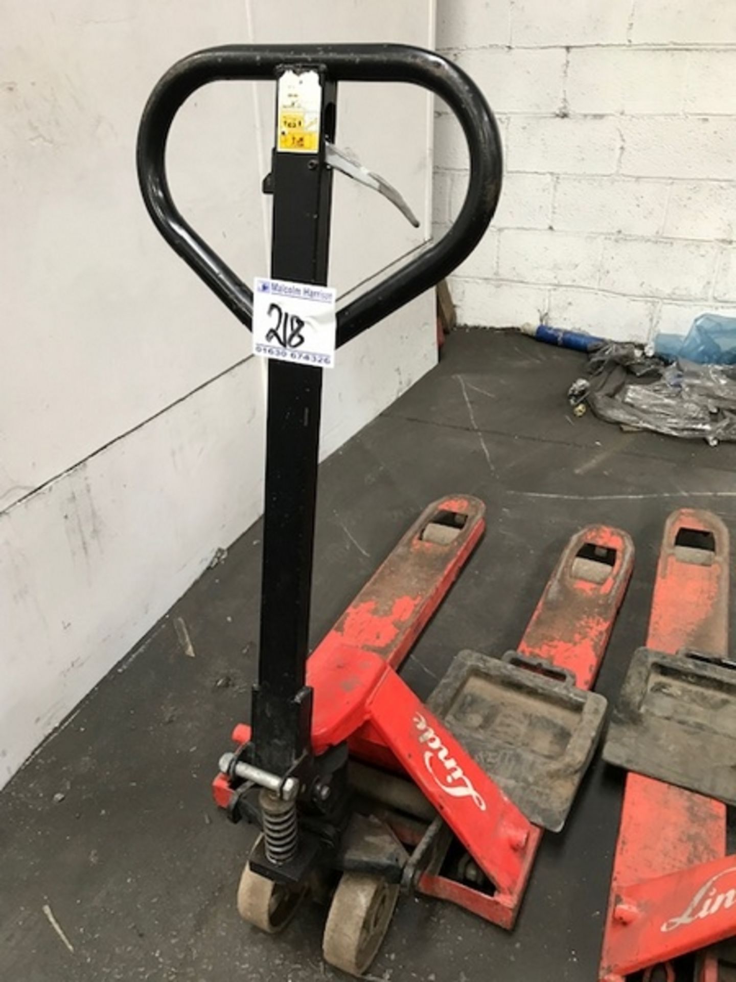 Pallet Truck - PL-52337