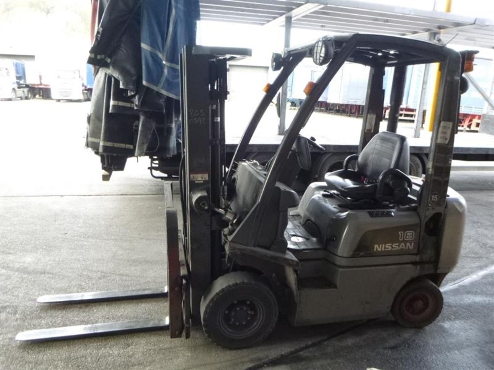 Nissan FD01A 18 PO Triple Mast Diesel Forklift Truck - 3R1-3 - Image 6 of 12