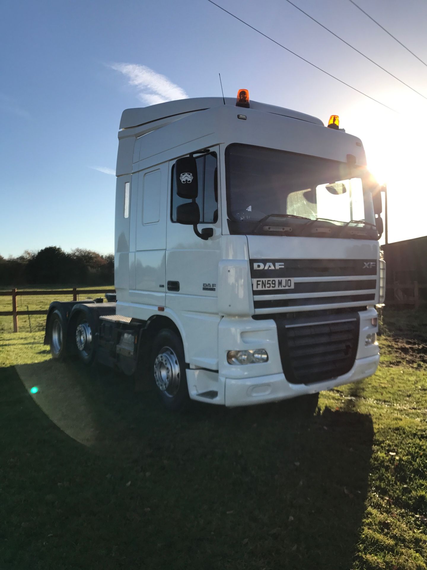 DAF XF105 460 Midlift Tractor Unit 6x2 Diesel Automatic - FN59MJO - Image 12 of 12