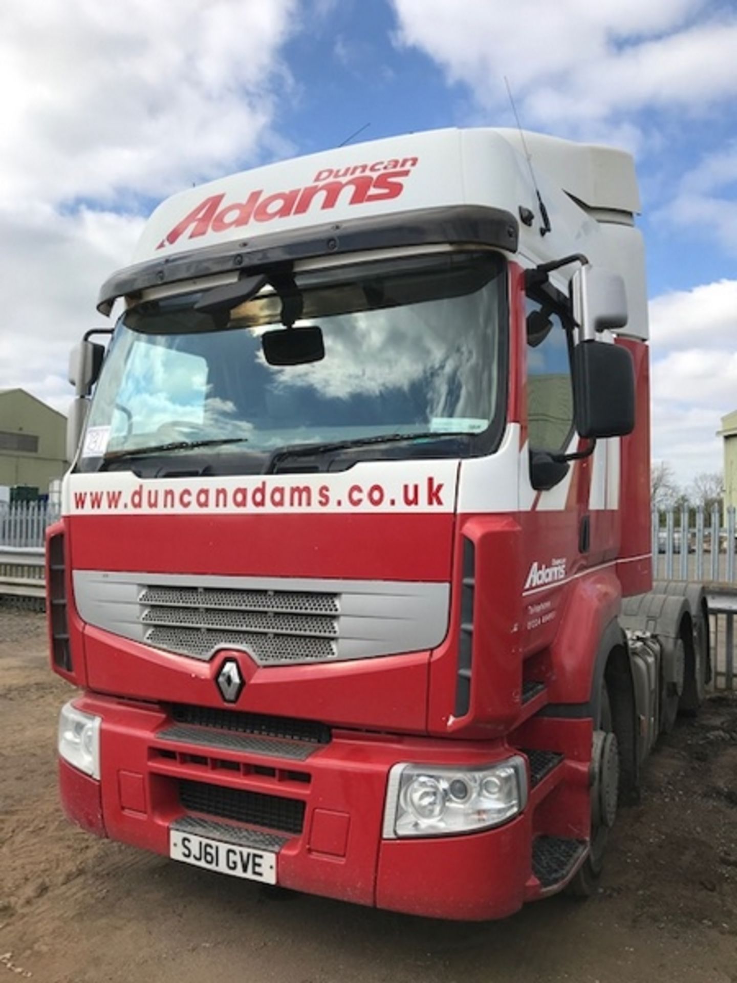 RENAULT PREMIUM ROUTE Tractor Unit 6x2 Automatic - SJ61GVE