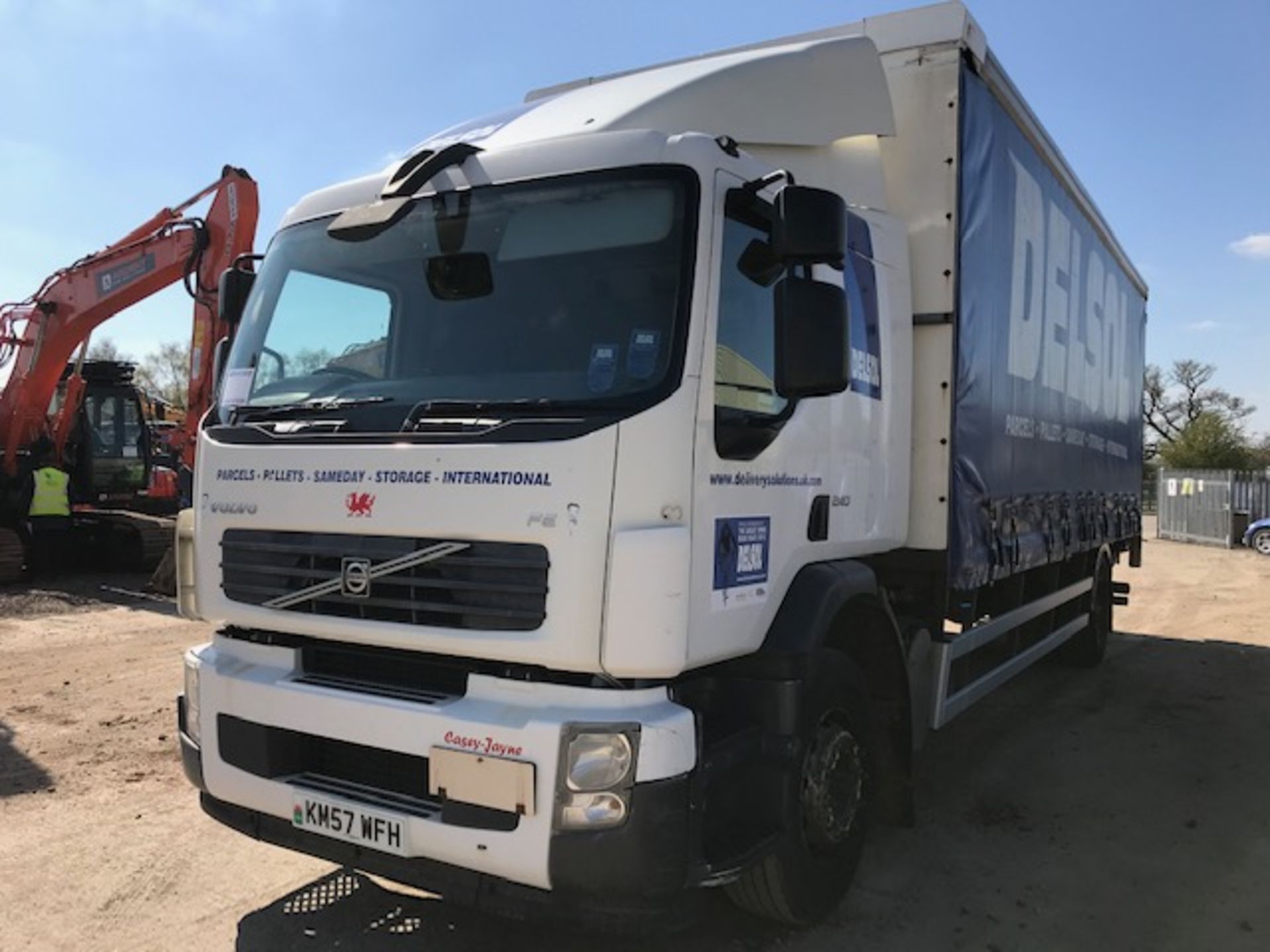 VOLVO FE 240 Curtainside 4x2 Diesel - KM57WFH - Image 7 of 8