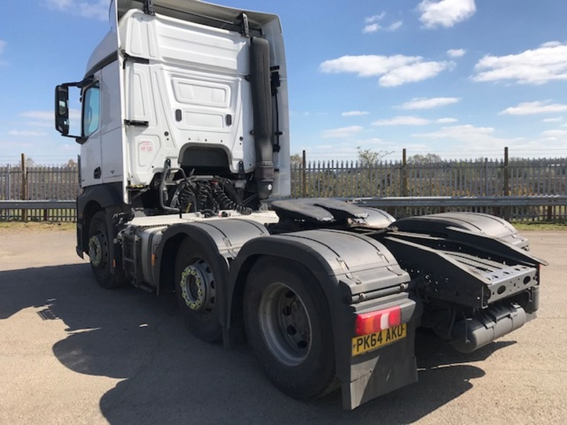 MERCEDES-BENZ ACTROS 2543 Bluetec 6 Midlift Tractor Unit 6x2 Diesel Automatic - PK64AKU - Image 7 of 7