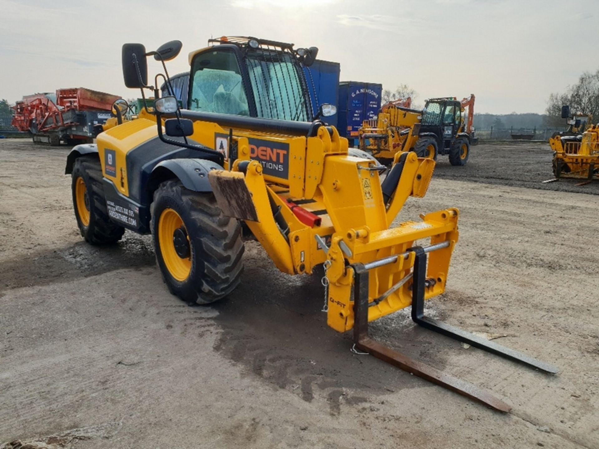 JCB 535 125 Hi Viz Telehandler - 49P1-190