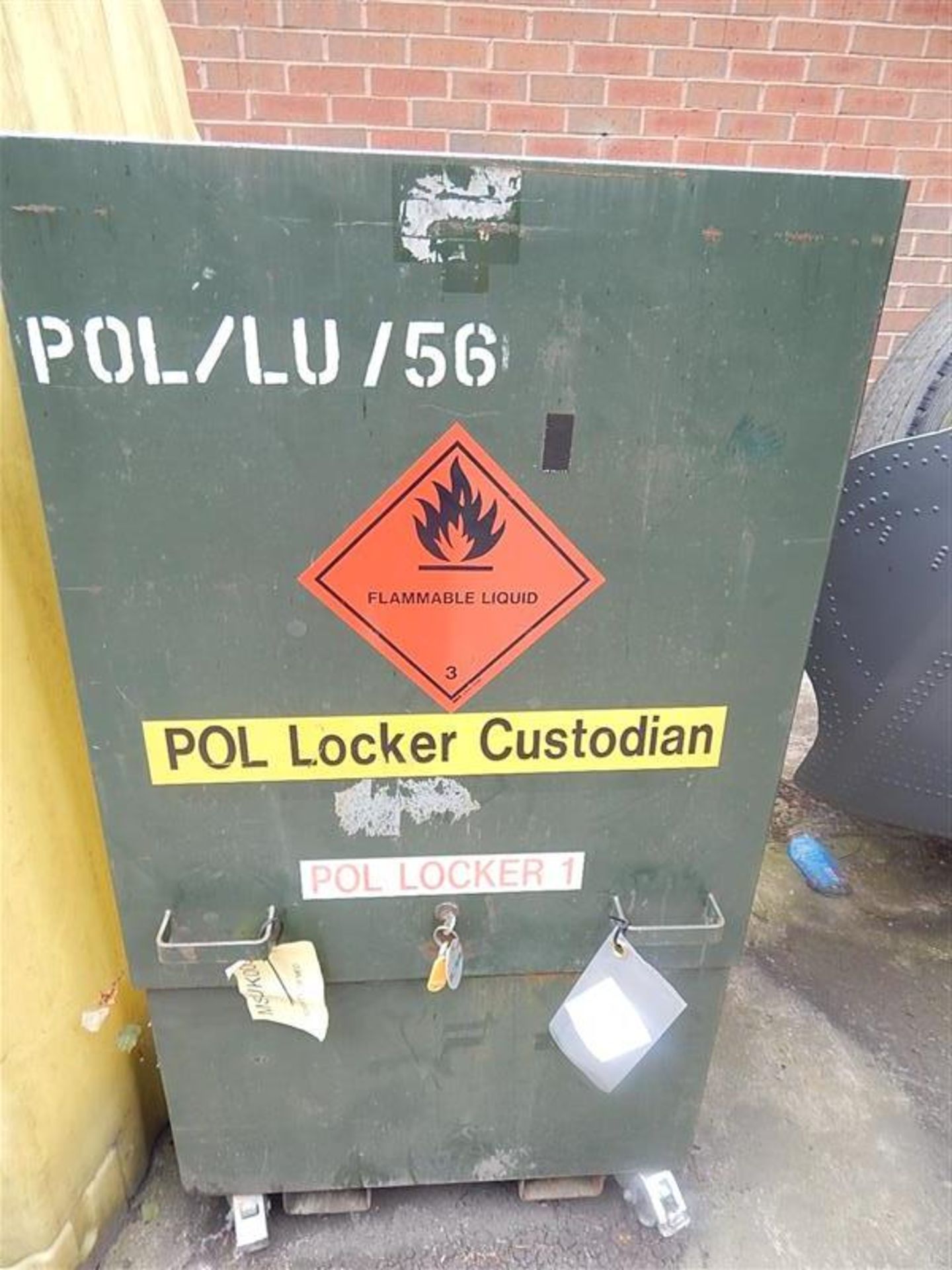 POL Locker, Green