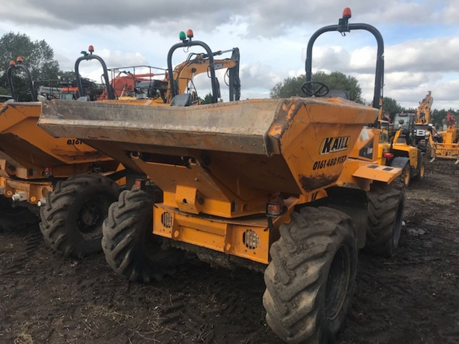 2015 Thwaites 6 tonne Dumper - Swivel Skip