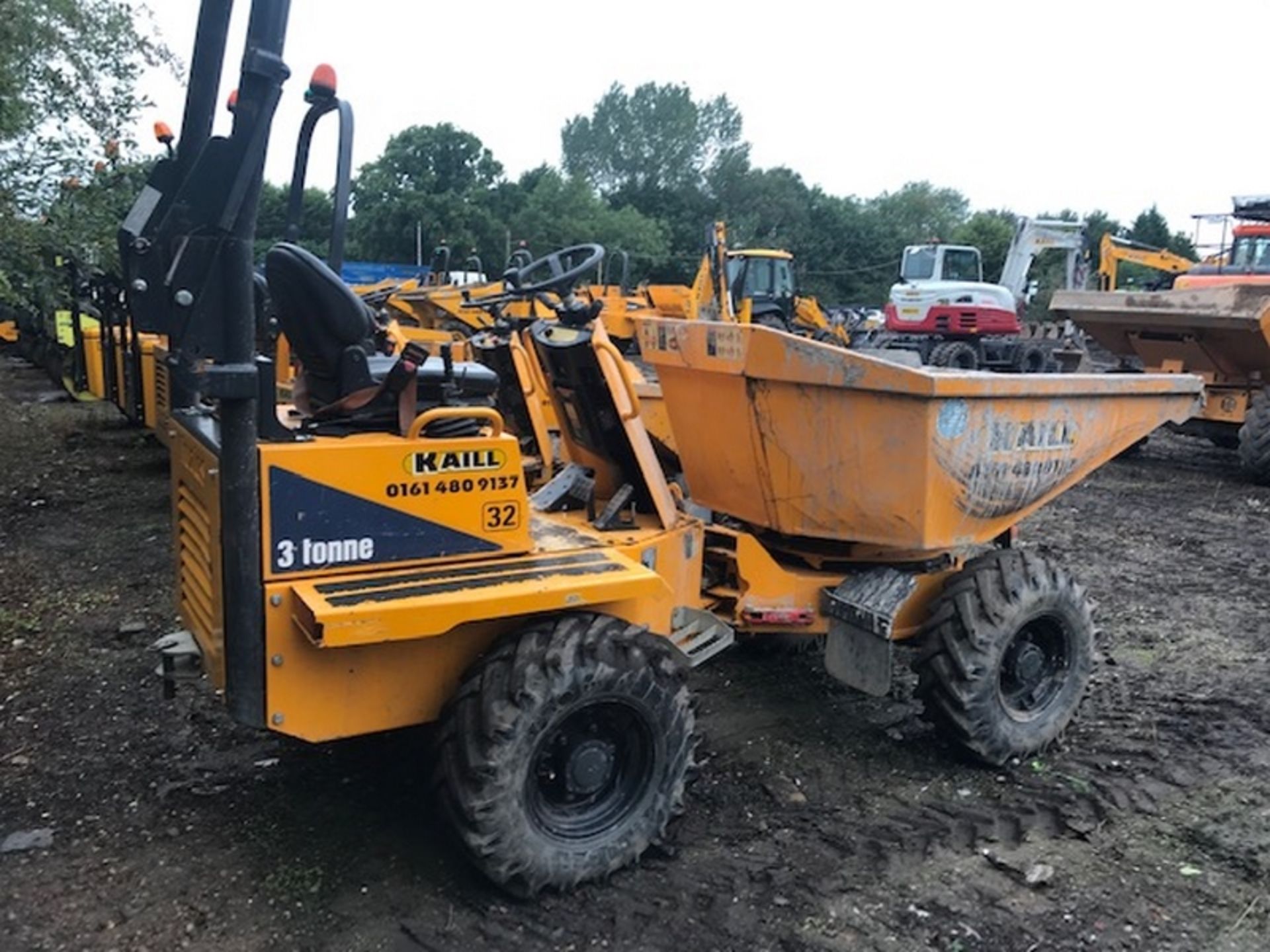 2015 Thwaites 3 tonne Dumper - Swivel Skip - Image 4 of 6