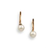 Paire de dormeuses en or rose 18K (750°/00) ornées de perles fantaisie grises. [...]