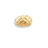 CHAUMET. Bague bandeau en or jaune 18K (750°/00) à motifs croisillons. Années [...]