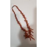 Collier en corail. -