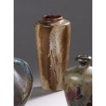 Jean POINTU (1843-1925). Vase en grès flammé brun. Signé. N°447. H : 20,5 cm. -