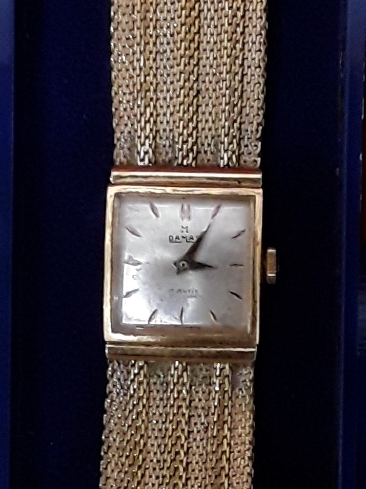 A lady’s DAMAS cocktail watch. - Image 2 of 4