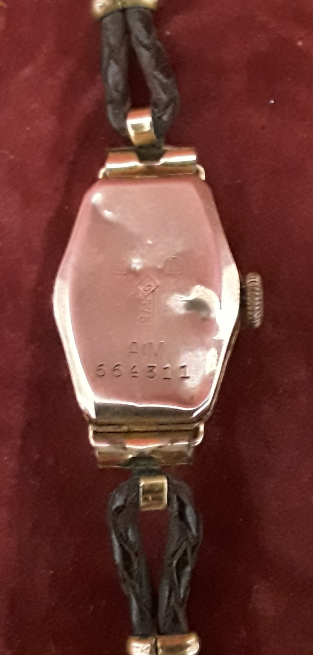 A lady’s 9ct gold cocktail /dress watch. - Image 3 of 4