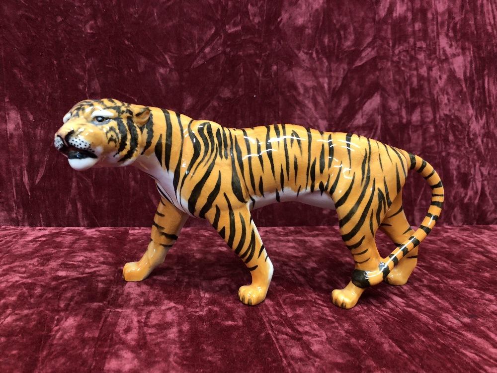 A Beswick tiger 2096 and tigress 1486. - Image 2 of 5