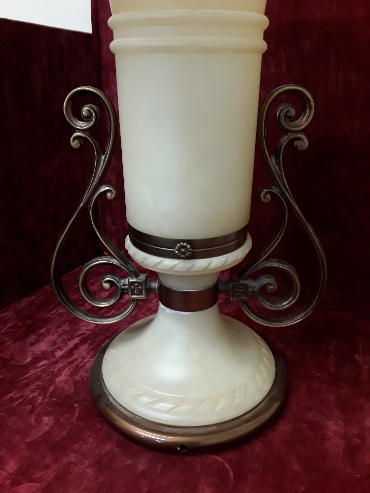 A large contemporary alabaster twin handled tulip shaped urn table lamps. - Image 2 of 5