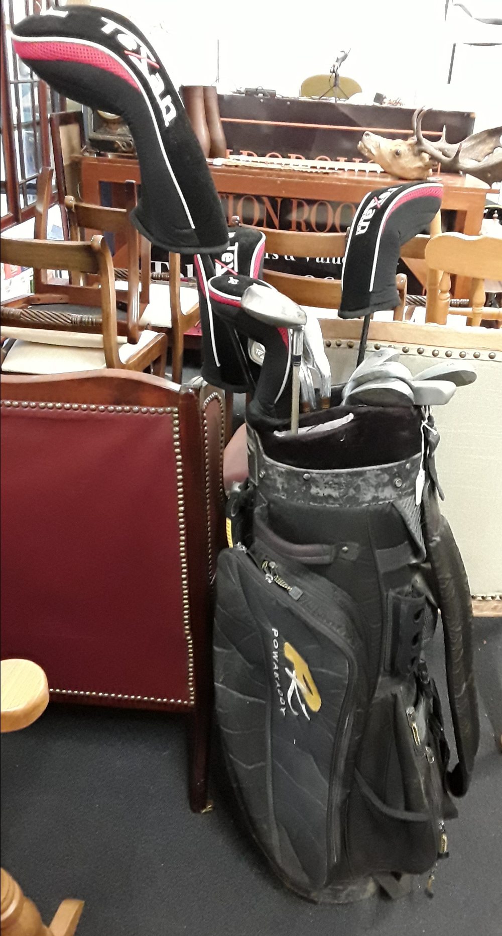A lady's complete golf set with TEXAN clubs and Powerkaddy bag.