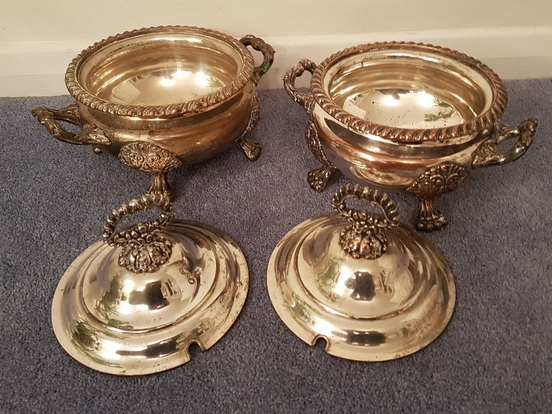 A pair of silver plated lidded soup tureens with “Palm of Hand” trademark to base. - Image 2 of 3