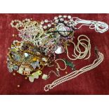 A mixed collection of costume jewellery.
