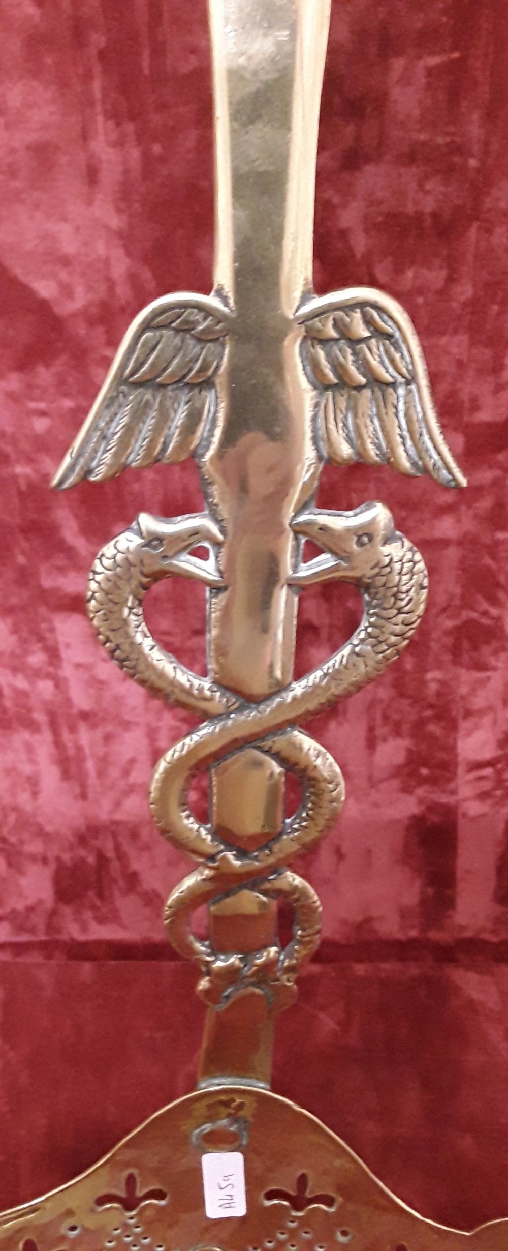 A decorative brass skimmer. - Image 3 of 3