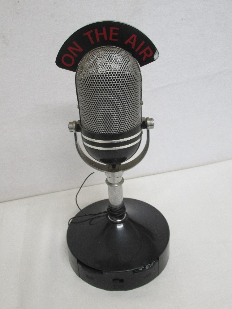 A boxed AM/FM micriphone radio. - Image 2 of 2