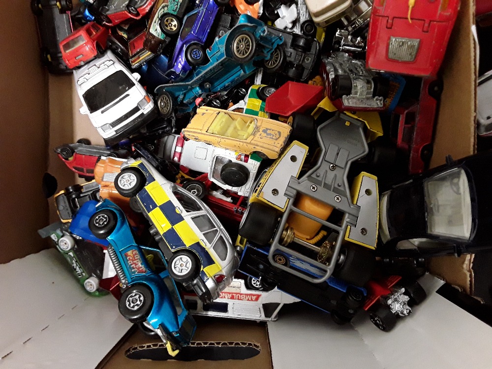 A box of playworn die cast cars including Corgi. - Image 3 of 7