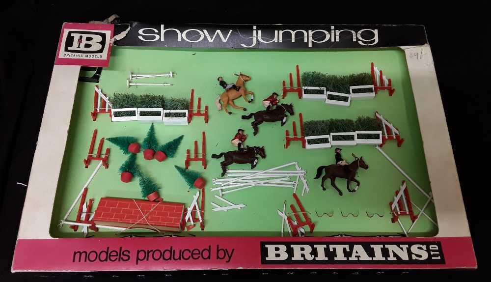 Vintage Britains show jumping models - boxed.