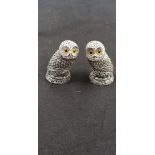 A pair of novelty condiments in the form of owls. Stamped 800.