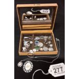 Small jewellery box with a quantity of silver and white metal jewellery.