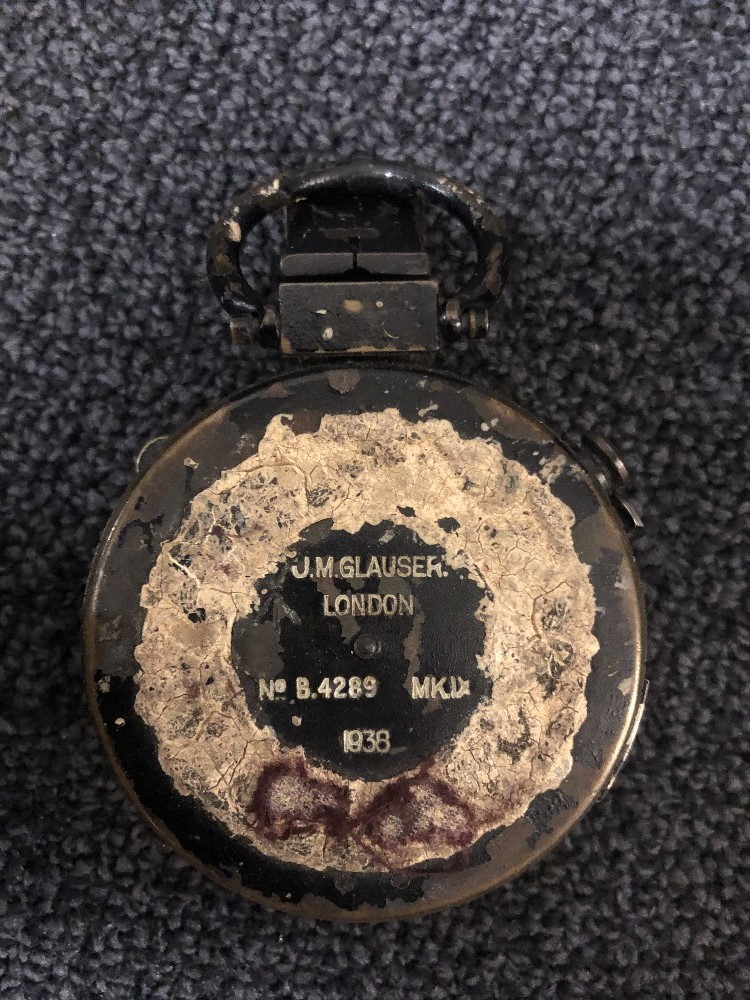 A 1938 dated Pattern Mk.IX compass marked J.M. Glauser in leather case. - Image 3 of 4