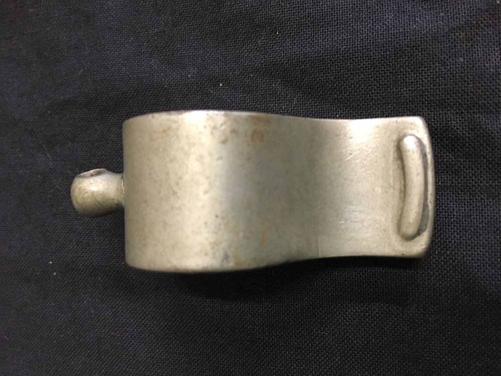 A whistle by J. Hudson & Co. of Birmingham dated 1915. - Image 3 of 3