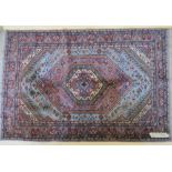 Tapis d'orient en laine. 180 x 120 cm. -