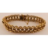 Bracelet en or jaune. Poids. 34.5g. -