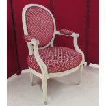 Fauteuil en bois laqué. Ancien travail de style Louis XVI. Joint une chaise. -