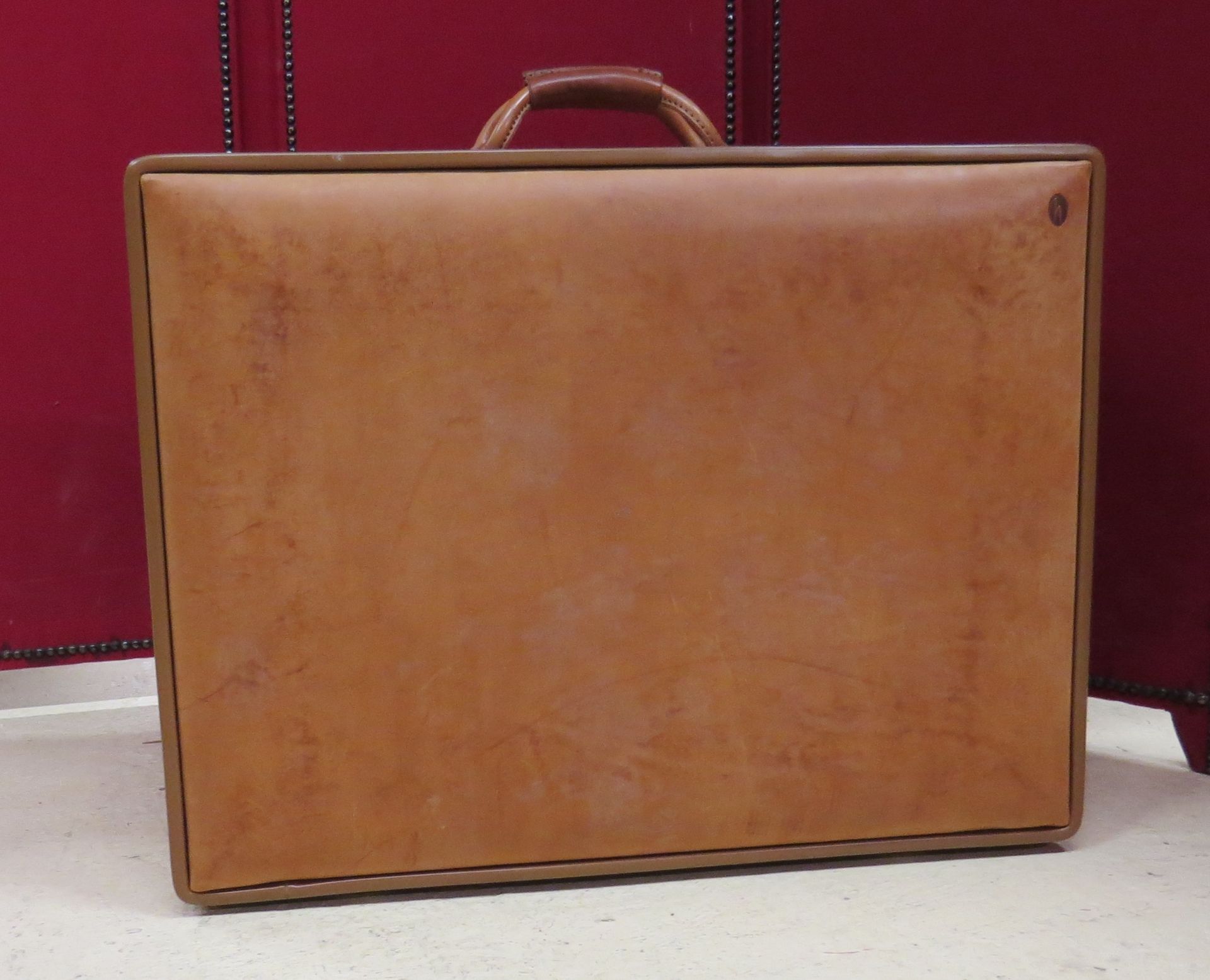 Hartmann's bagage. Valise en cuir naturel. Serrure à combinaison. 48,5 x 63,5 cm. - - Bild 2 aus 2