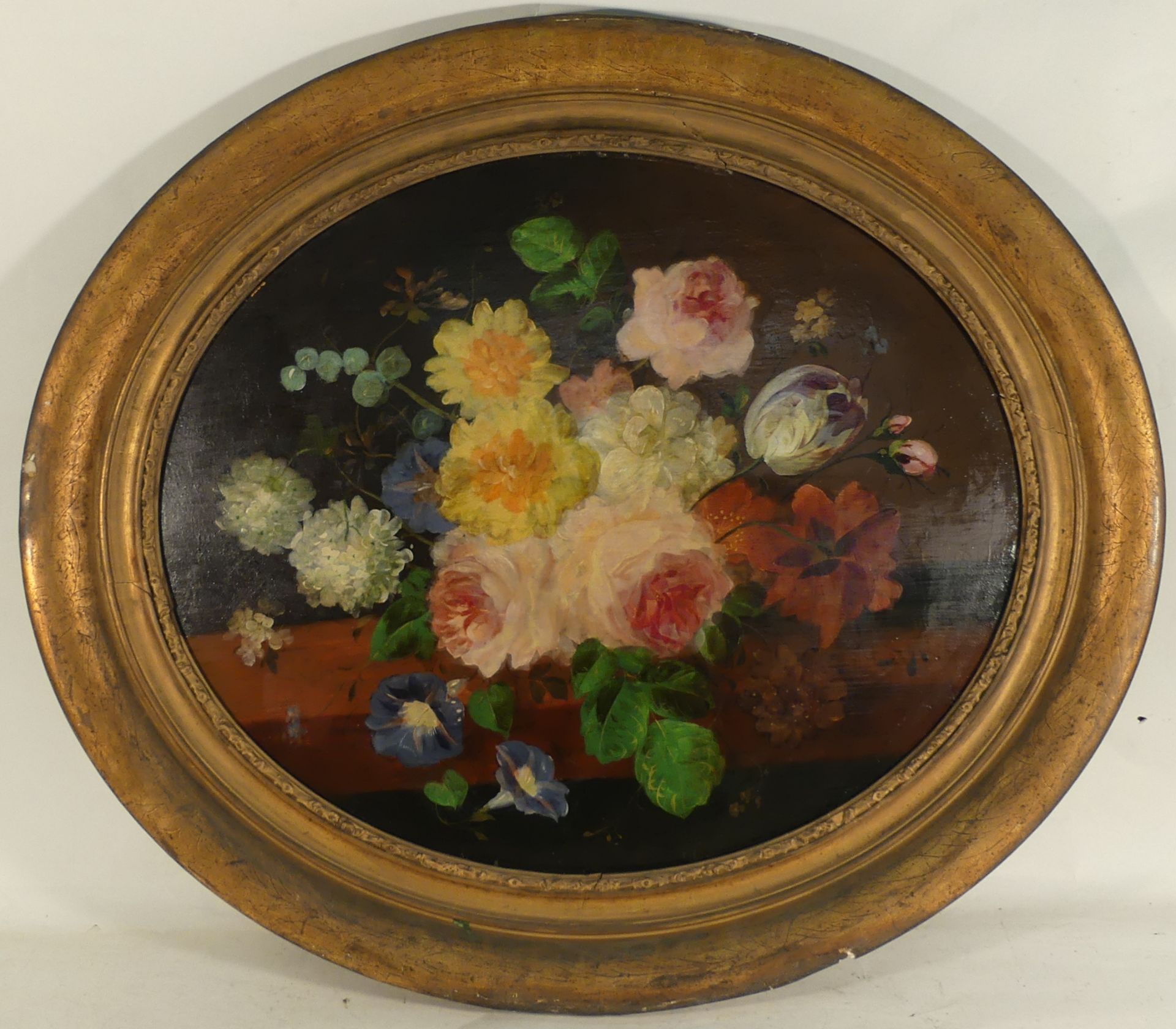 Ecole XIXe. Nature morte aux fleurs de forme ovale. Larg. 54 cm. - - Bild 2 aus 2