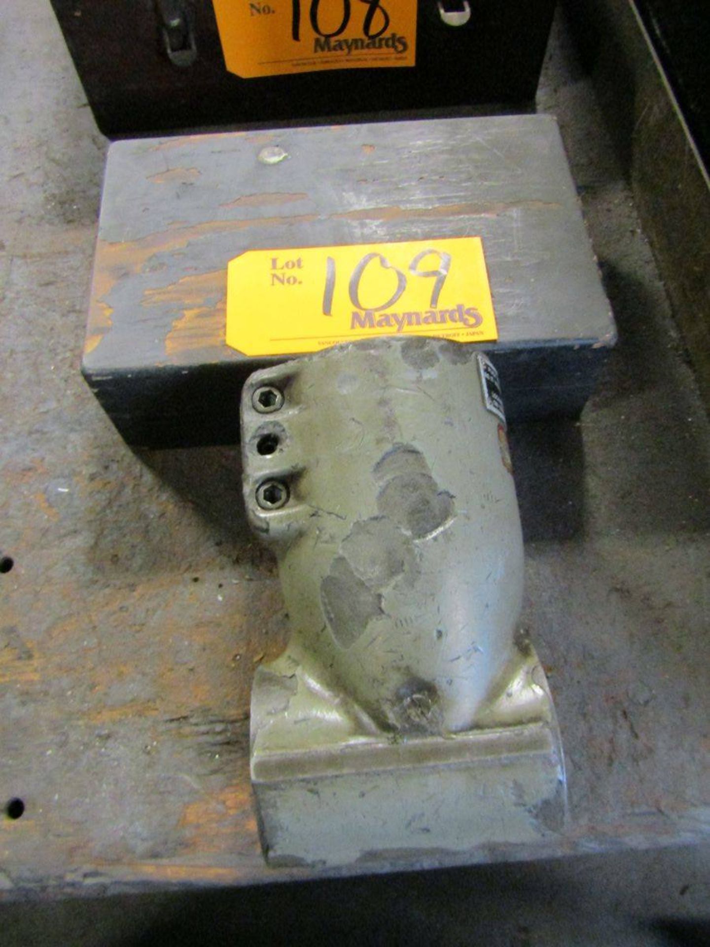 Bridgeport Right Angle Milling Attachment