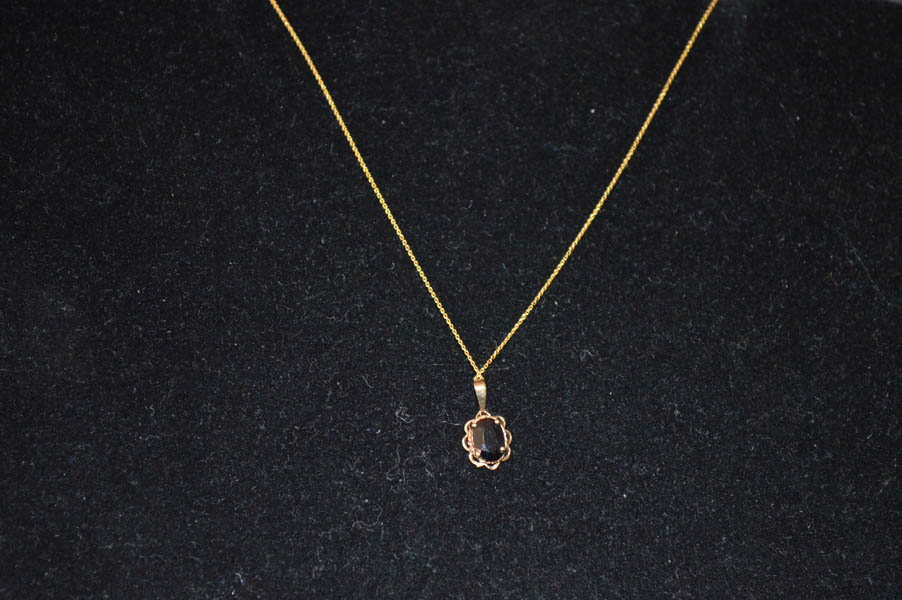 A 9ct Gold Pendant