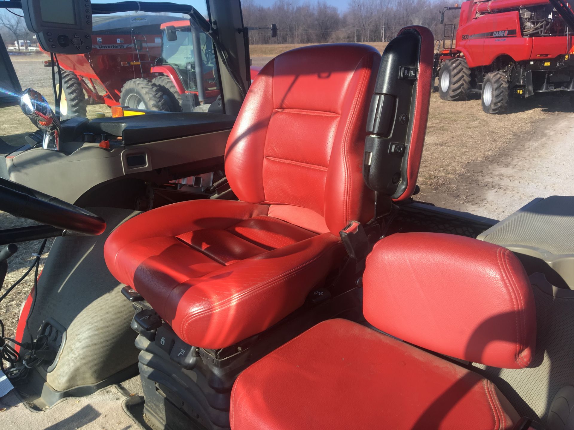 2013 Case IH 225 Magnum - Image 10 of 10