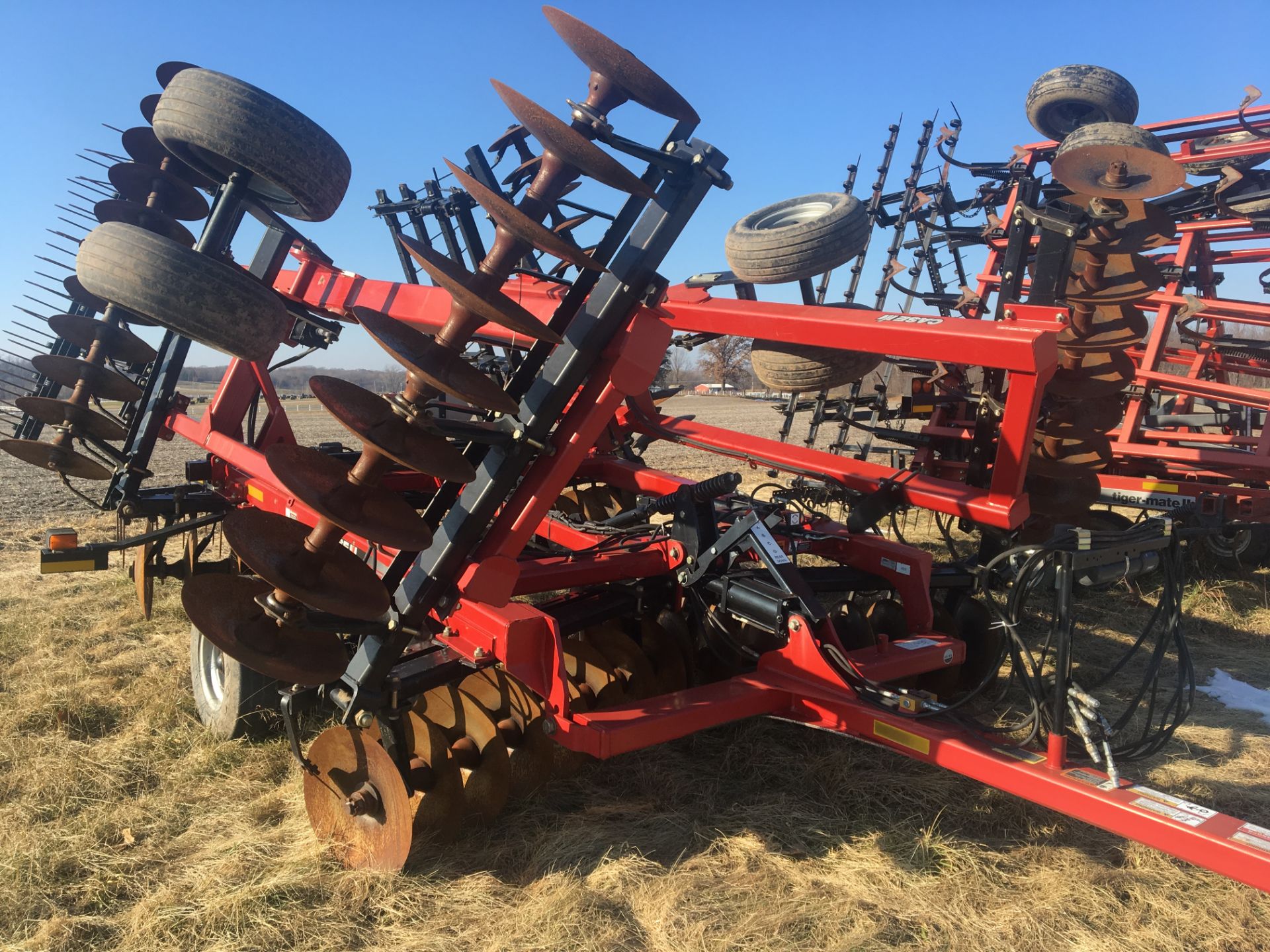 2011 Case IH 340, 26’ Tandem Axle Disk - Image 2 of 5