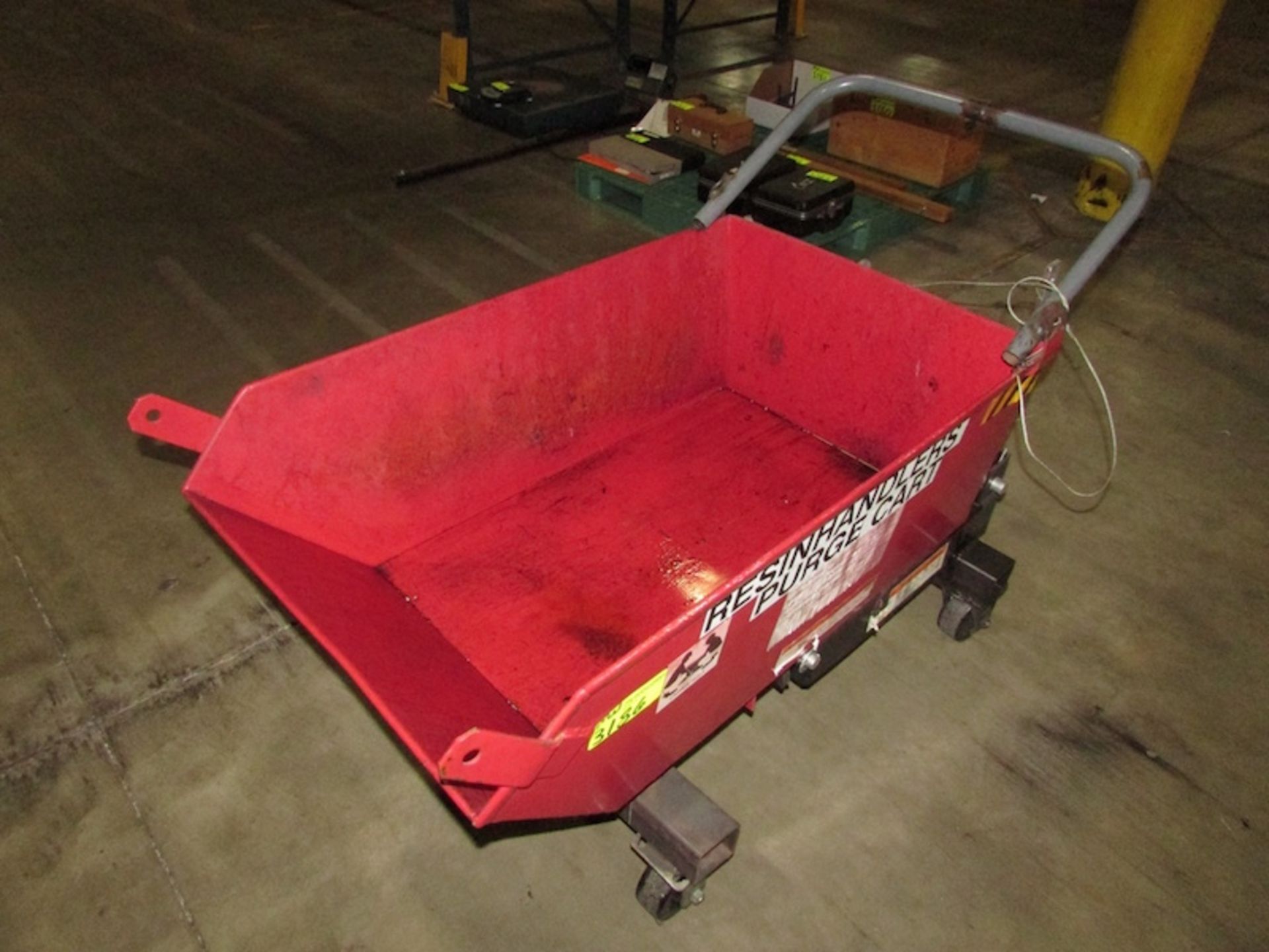 Dayton 5PKE8 Portable Self Dumping Steel Hopper - Image 2 of 4