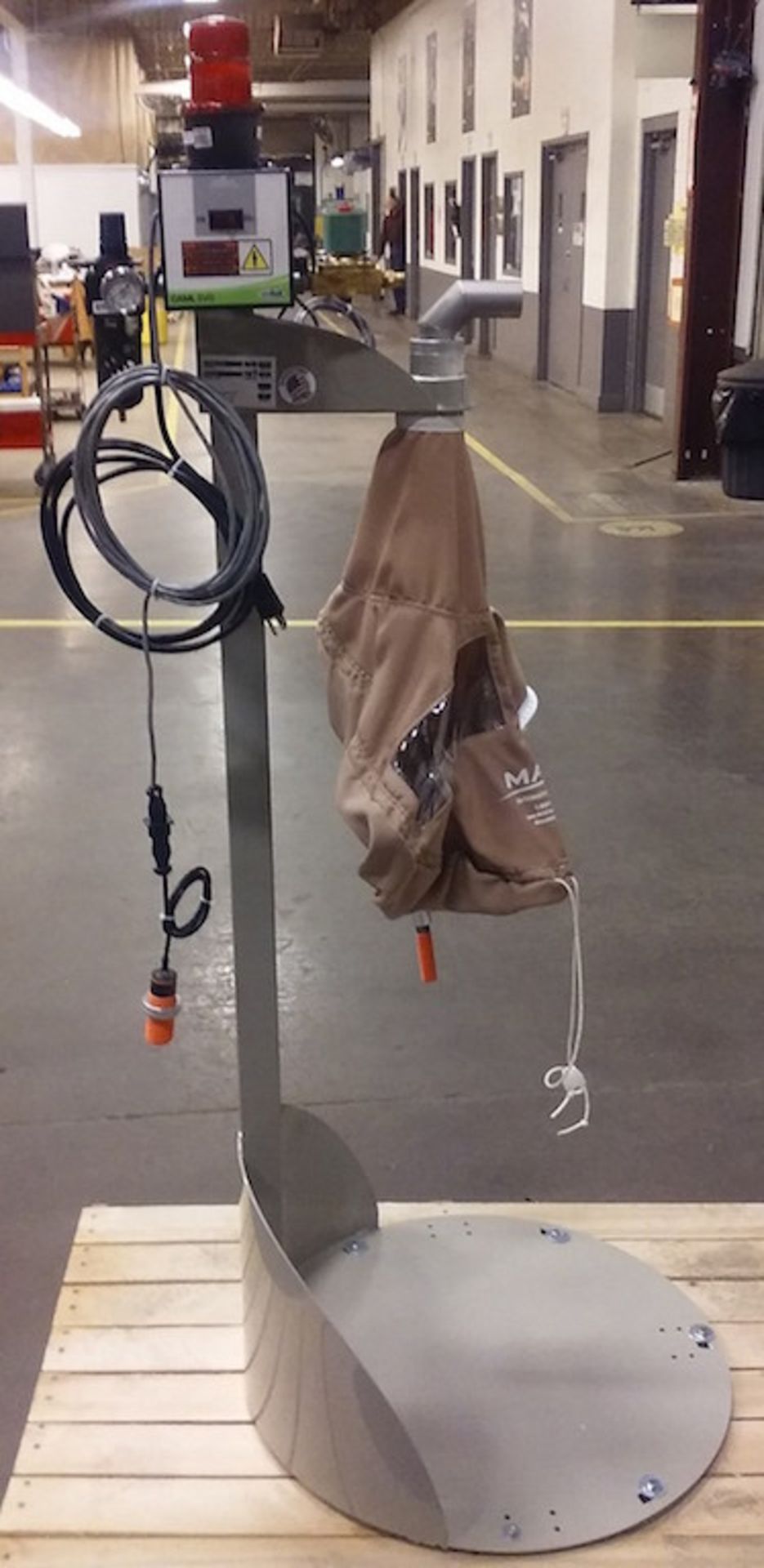 Conair CAML-EVB Material Evacuation System, New in 2016 - Image 2 of 2