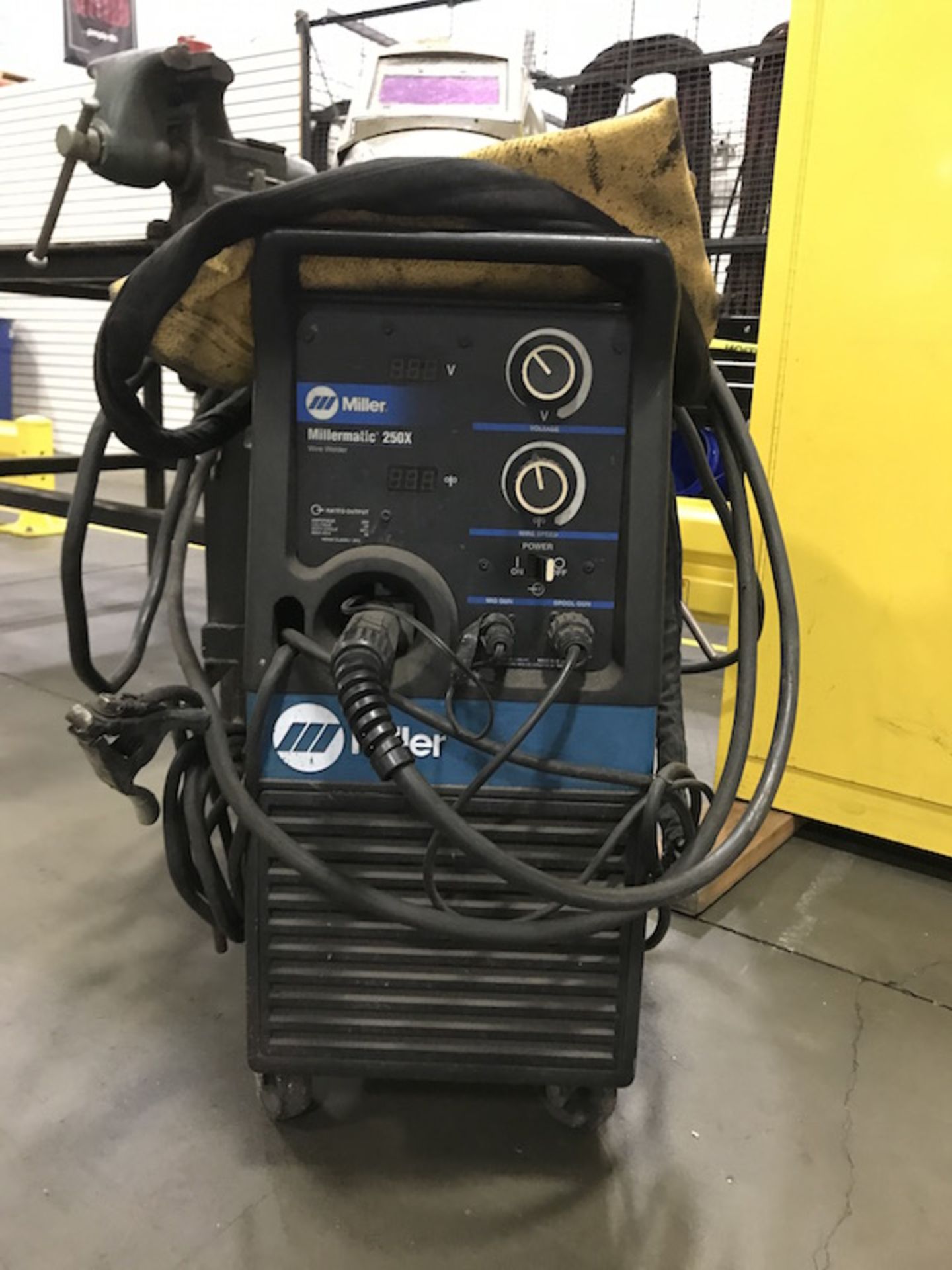 Miller Millermatic 250x Mig Welder - Image 2 of 4