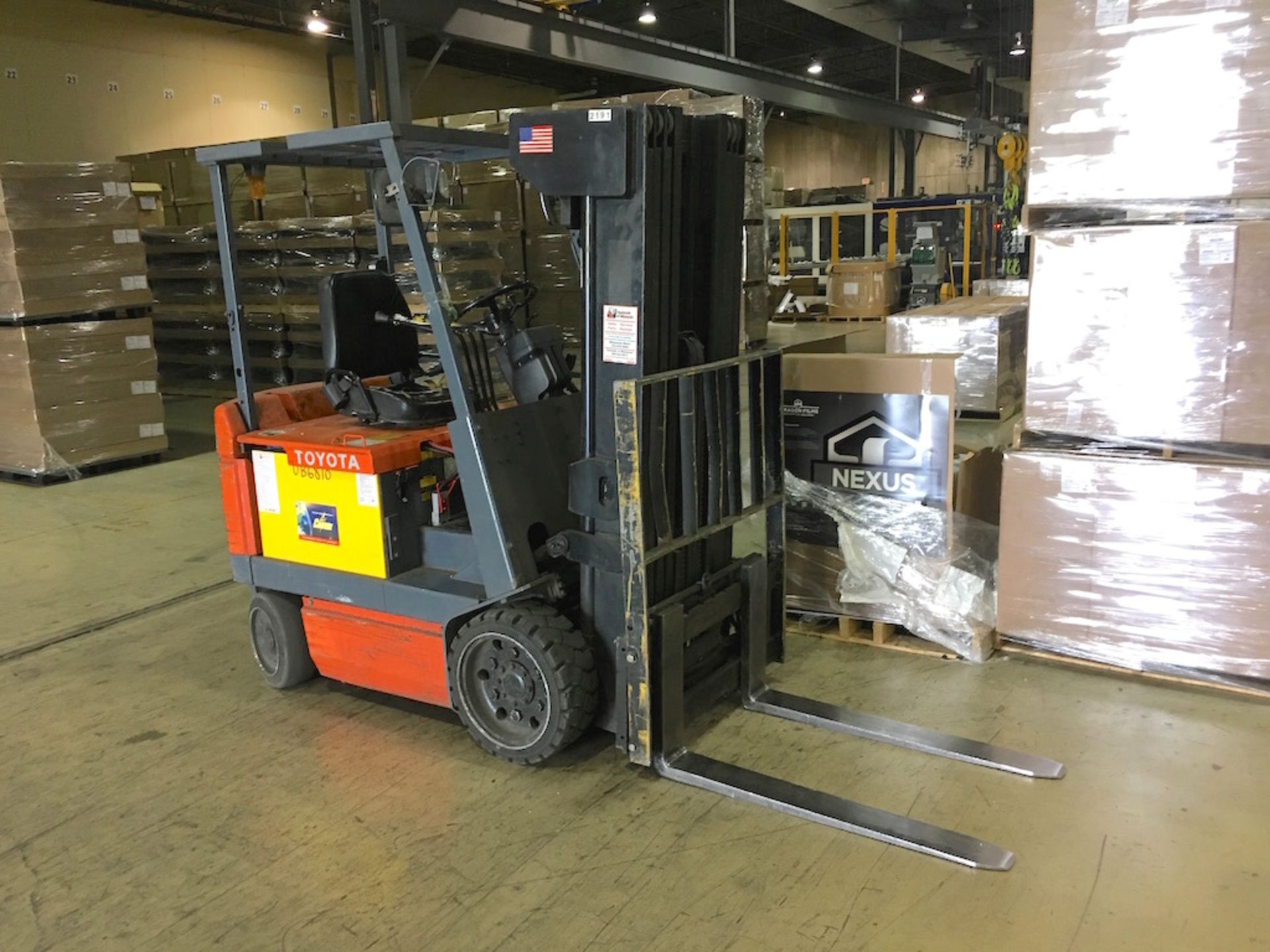 4500lb Toyota Electric Fork Lift