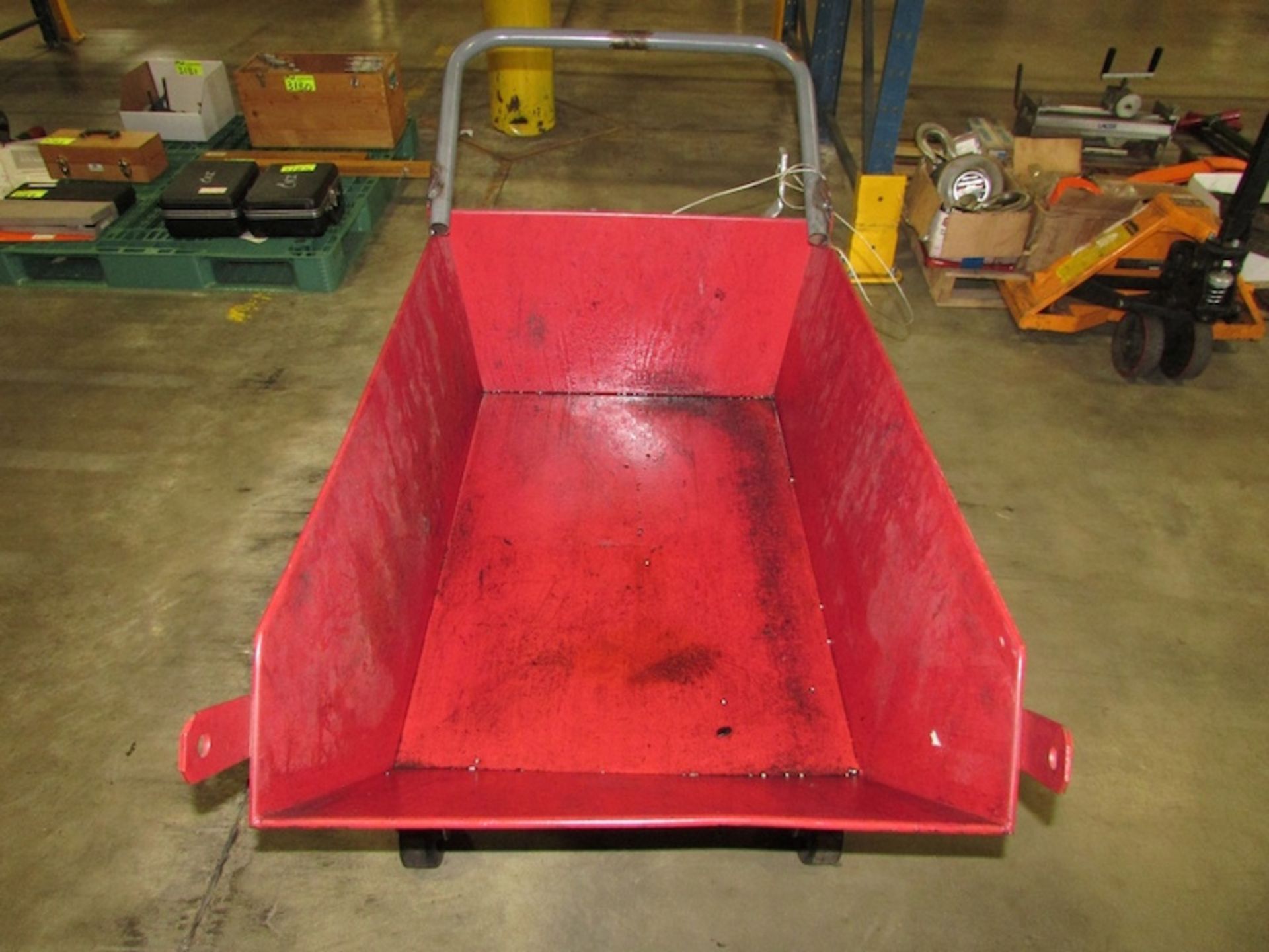 Dayton 5PKE8 Portable Self Dumping Steel Hopper - Image 3 of 4